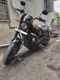 Matt Black Harley Davidson Street 750