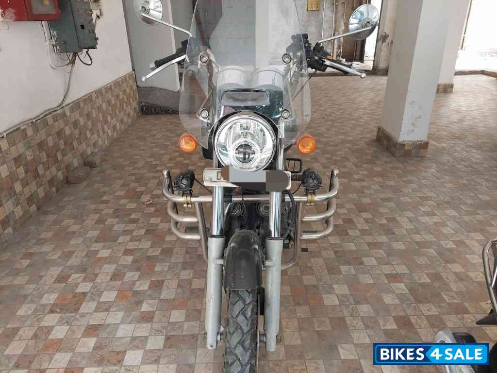 Lightning Royal Enfield Thunderbird 500