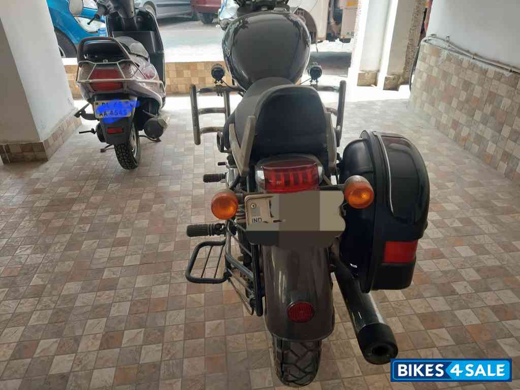 Lightning Royal Enfield Thunderbird 500