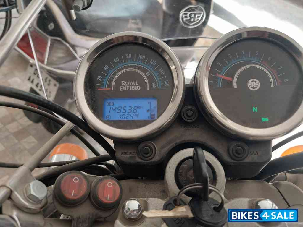 Lightning Royal Enfield Thunderbird 500