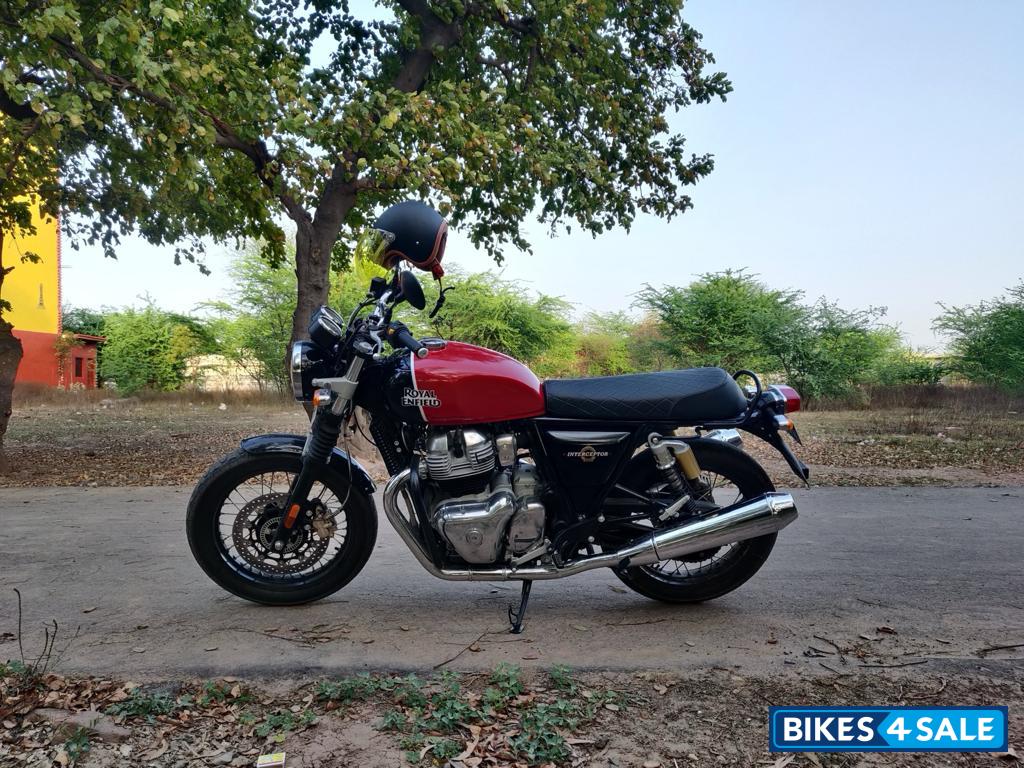 Royal Enfield Interceptor 650 120th Year Anniversary Edition