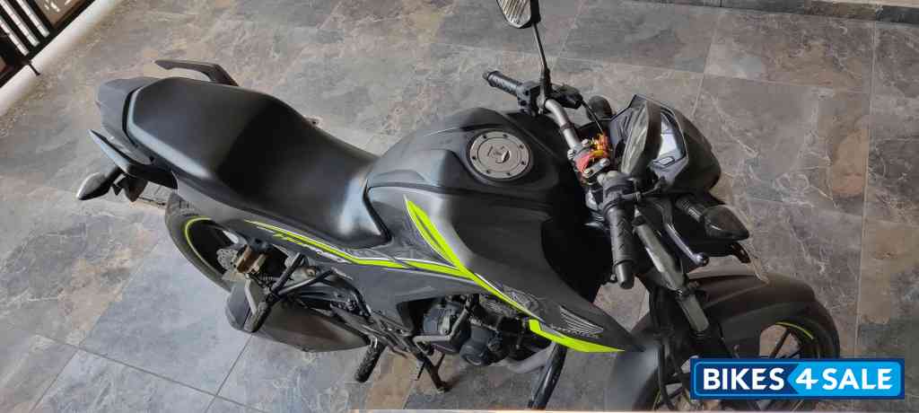 Honda CB Hornet 160R Honda CB Hornet 160R