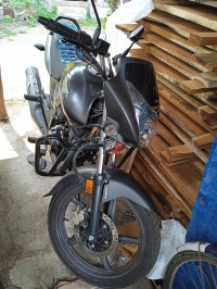 Gray Honda Unicorn 160 BS6