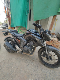 Yamaha FZS 25