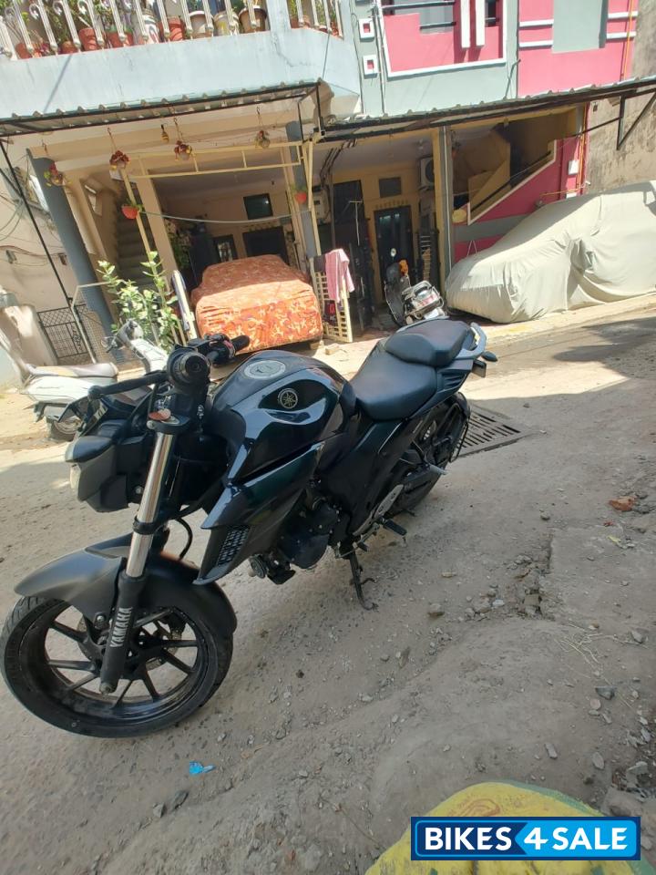 Yamaha FZS 25
