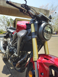 Spartan Red Honda CB300R