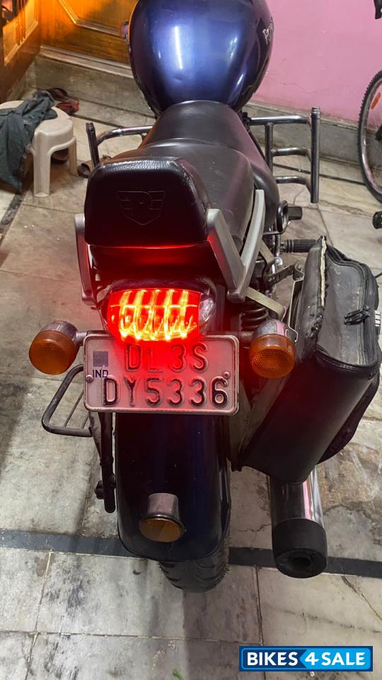 Marine Blue Royal Enfield Thunderbird 350