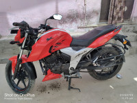 Red TVS Apache RTR 160 4V