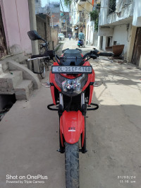 Red TVS Apache RTR 160 4V
