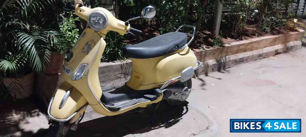 Vespa ZX 125 BS6