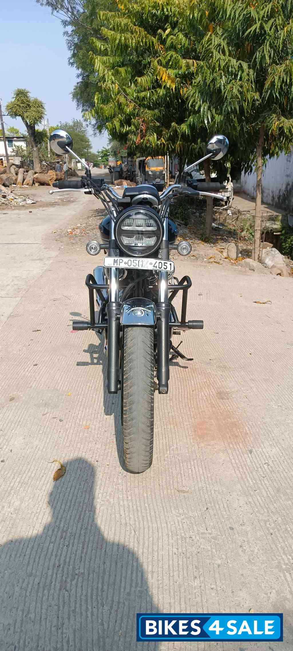 Pearl Black Honda CB350 DLX Pro