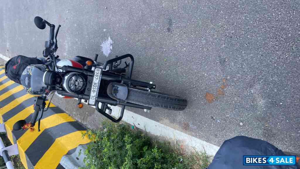 Jawa 42 Bobber Dual Channel ABS Jawa 42 Bobber Dual Channel ABS