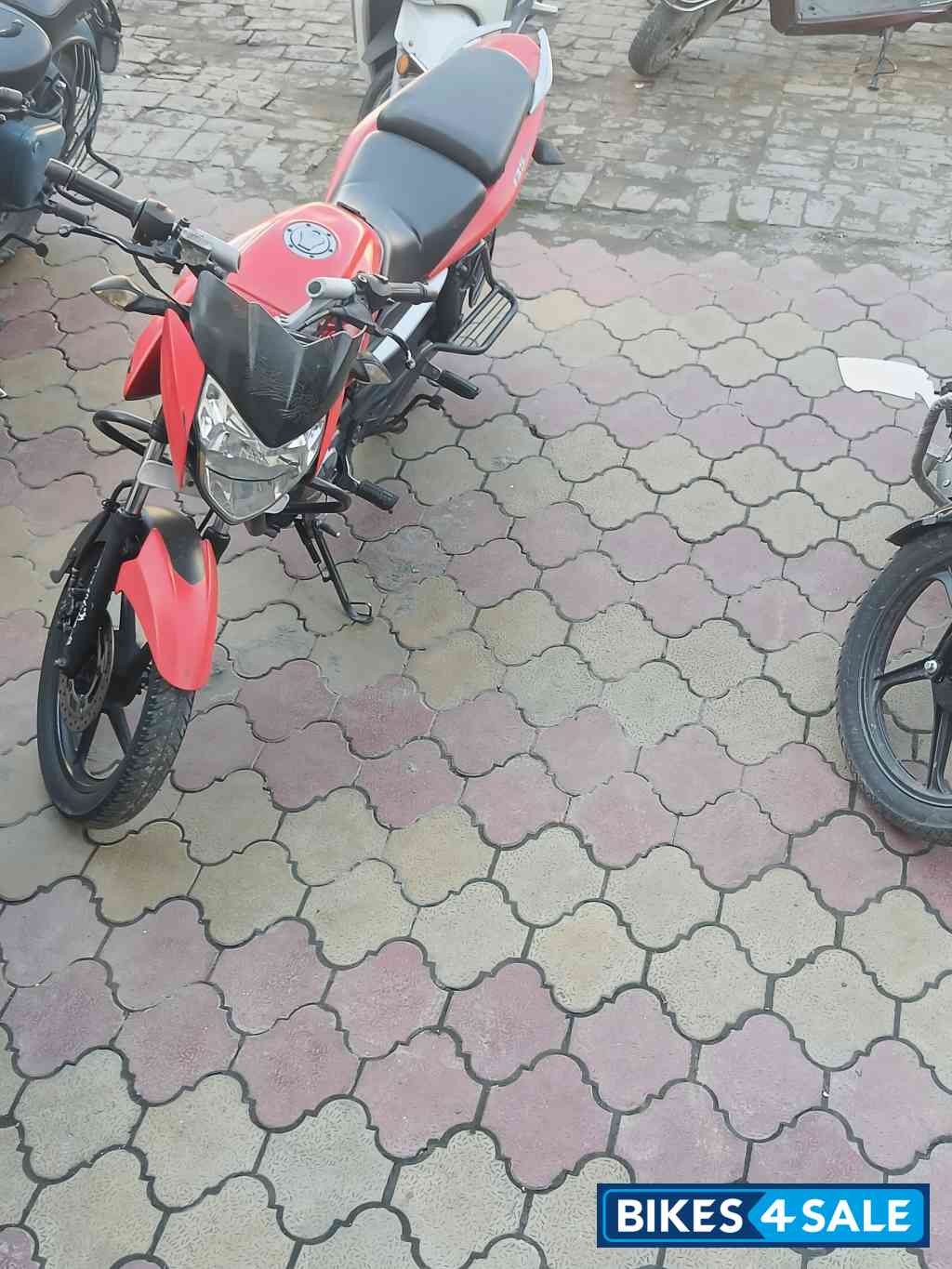 Bajaj Pulsar 135LS