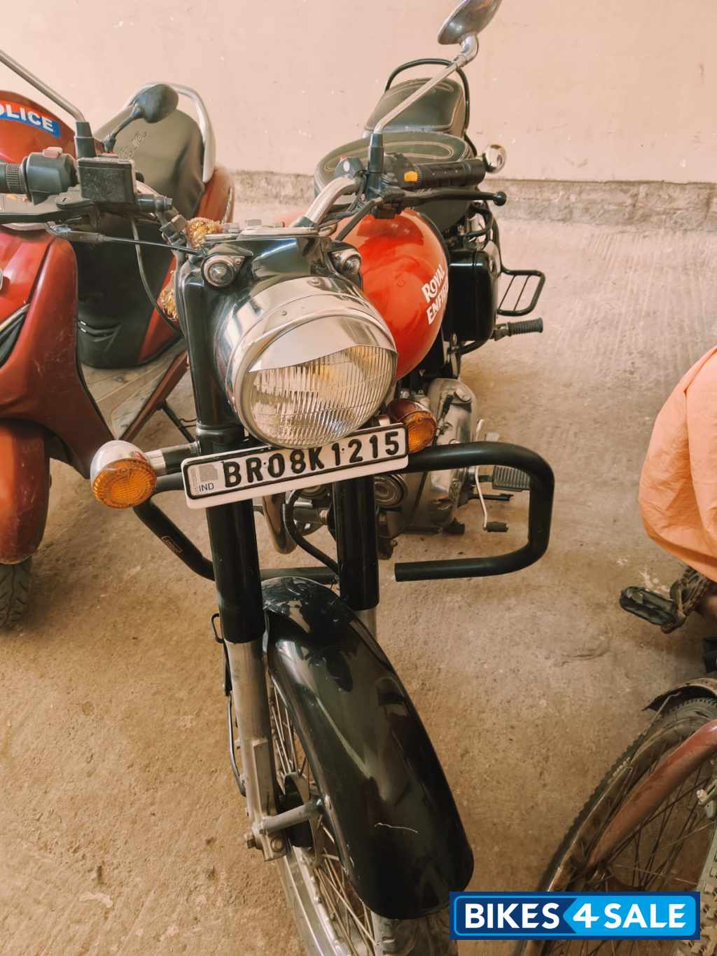 Red Royal Enfield Classic 350 Redditch Red