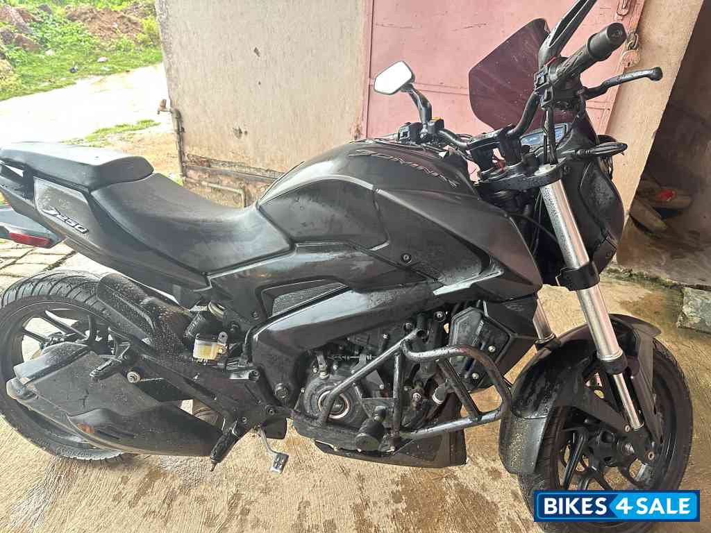 Bajaj Dominar 250
