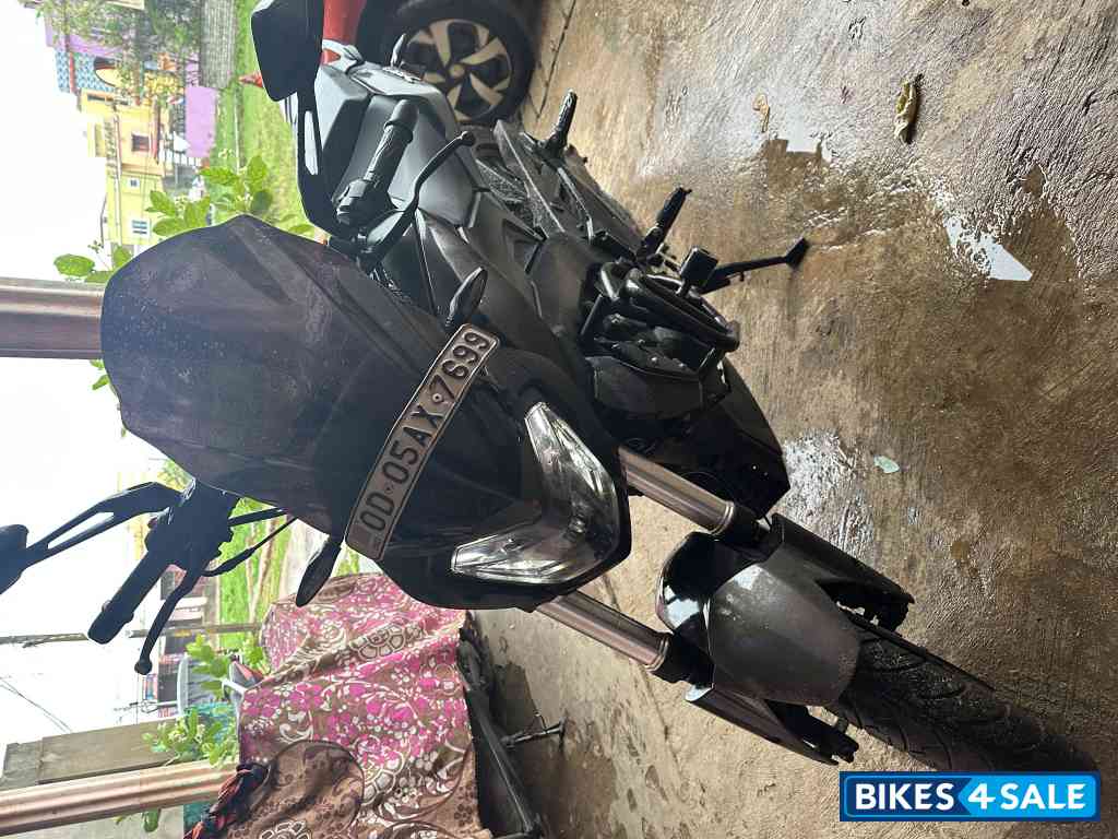 Bajaj Dominar 250