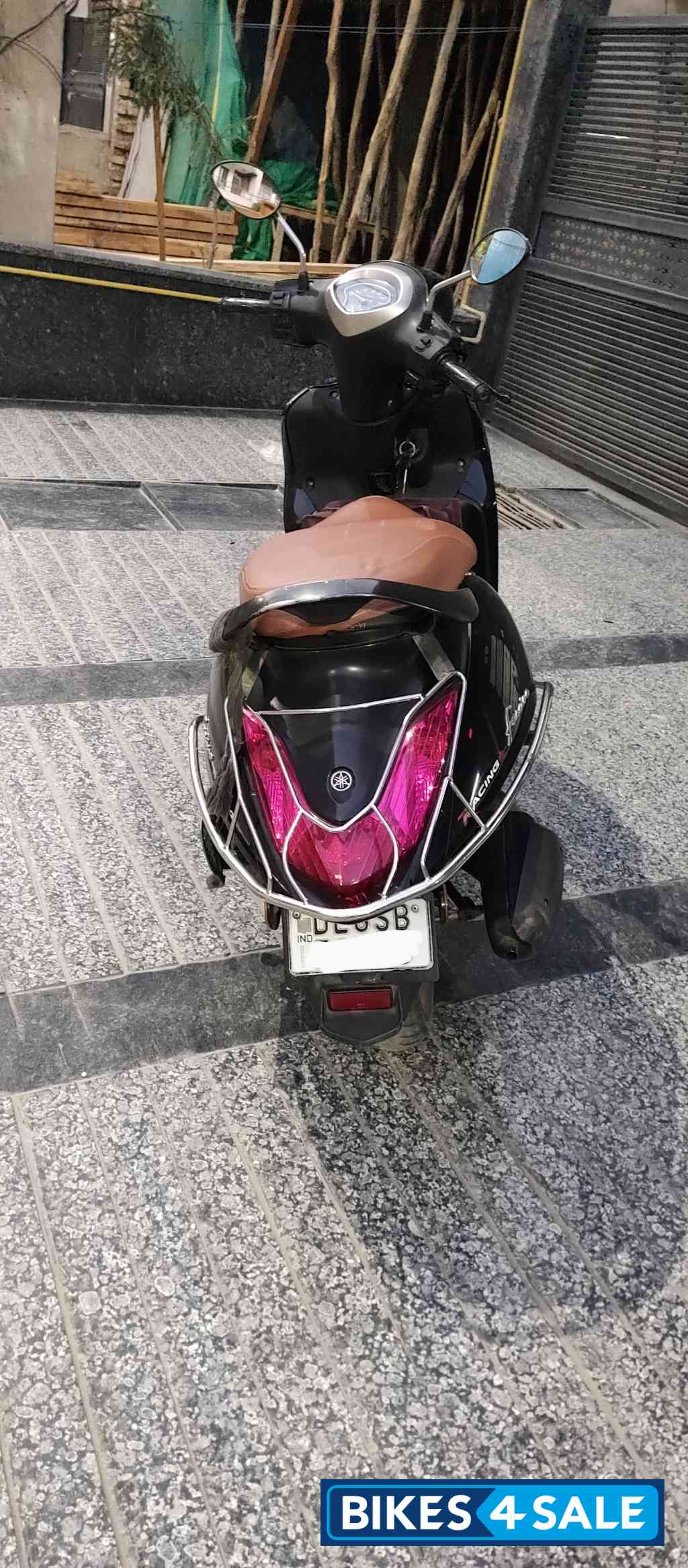 Black Yamaha Fascino 125 Fi Black Yamaha Fascino 125 Fi