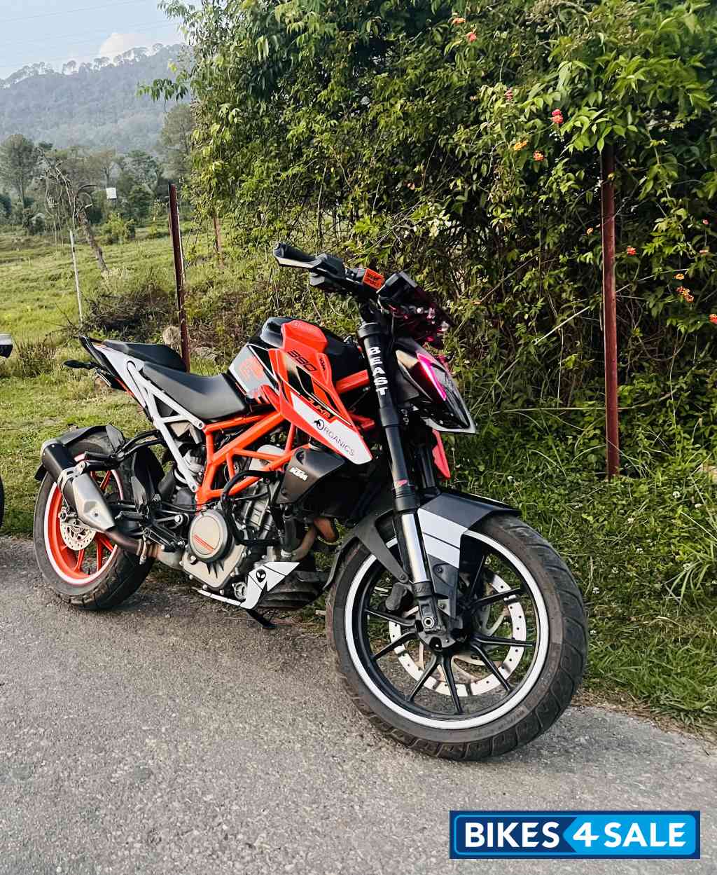 Orange KTM Duke 390