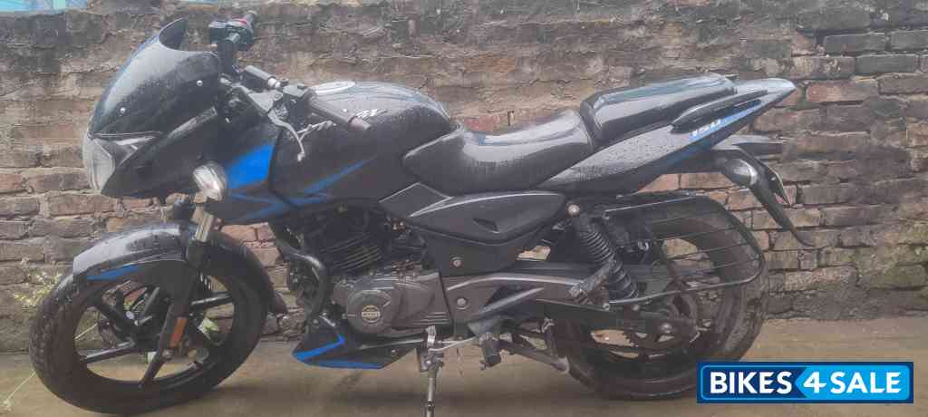 Bajaj Pulsar 150 Twin Disc BS6