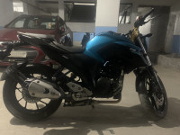 Cyan Blue Yamaha FZ25
