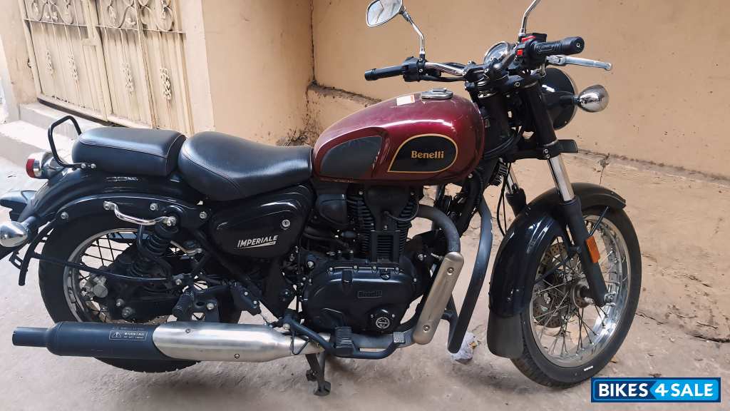 Red Benelli Imperiale 400