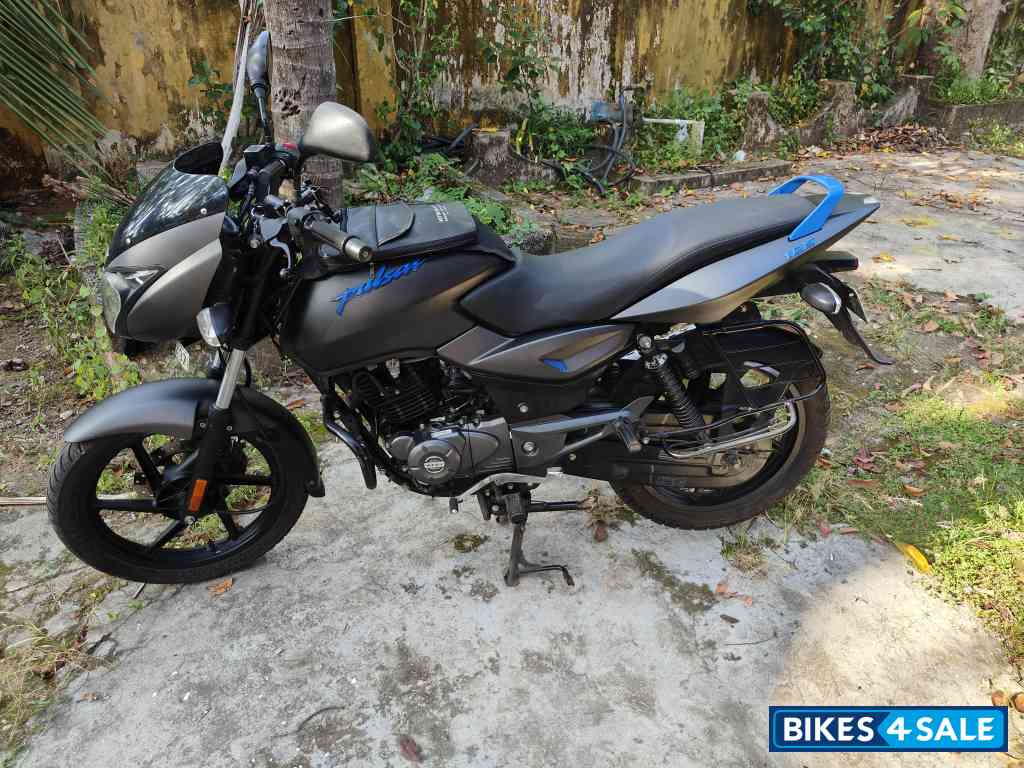 Grey Bajaj Pulsar 125 Neon