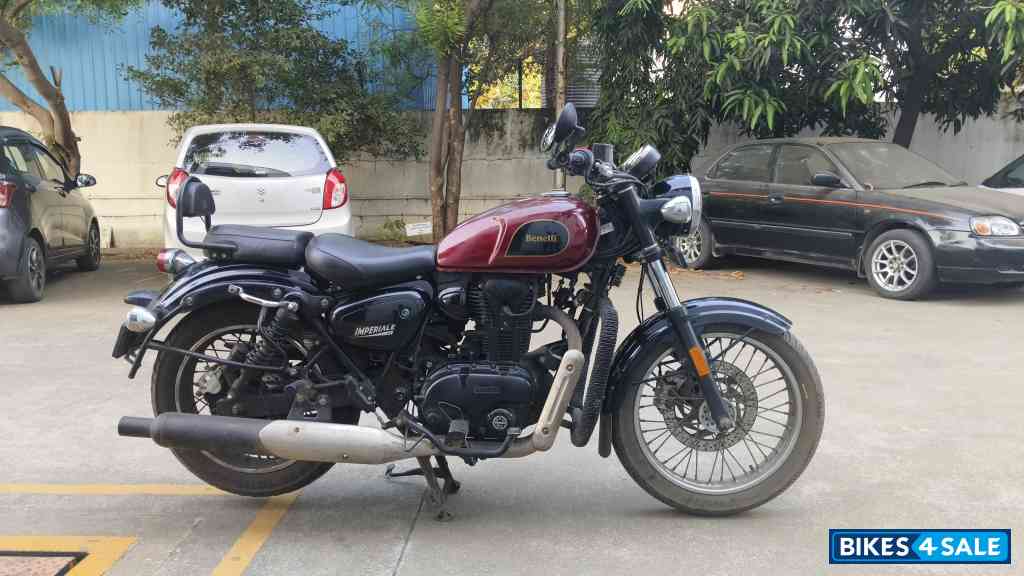 Red Benelli Imperiale 400 BS6