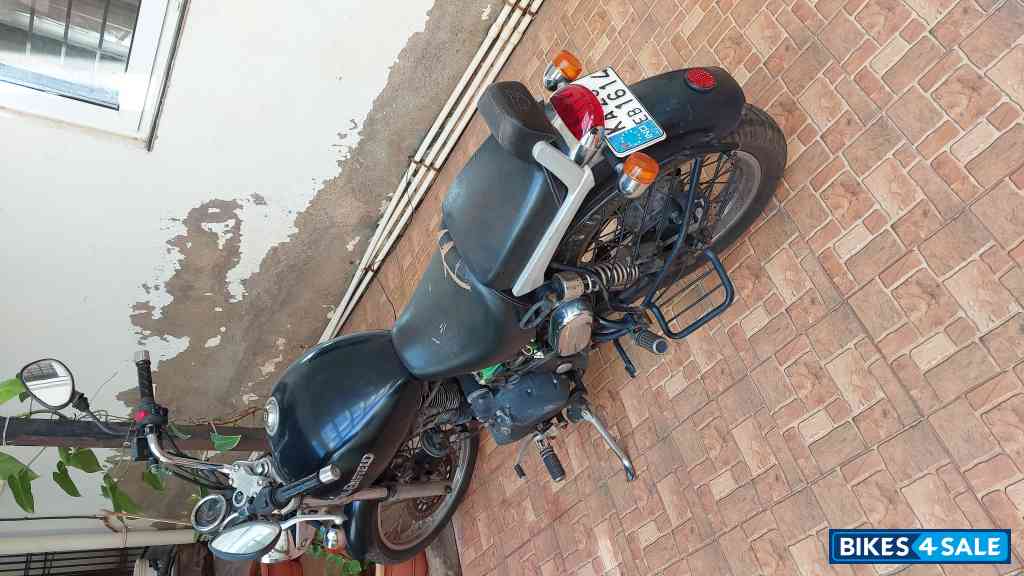 Matt Black Royal Enfield Thunderbird 350
