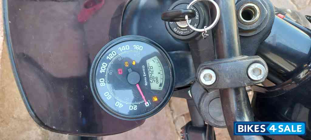 Black Royal Enfield Hunter 350 Metro