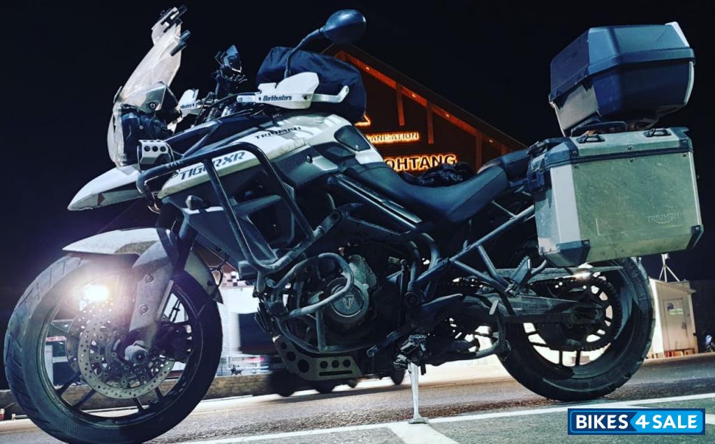 Triumph Tiger 800 XR