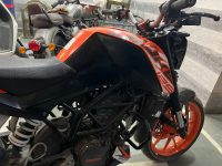 KTM Duke 125