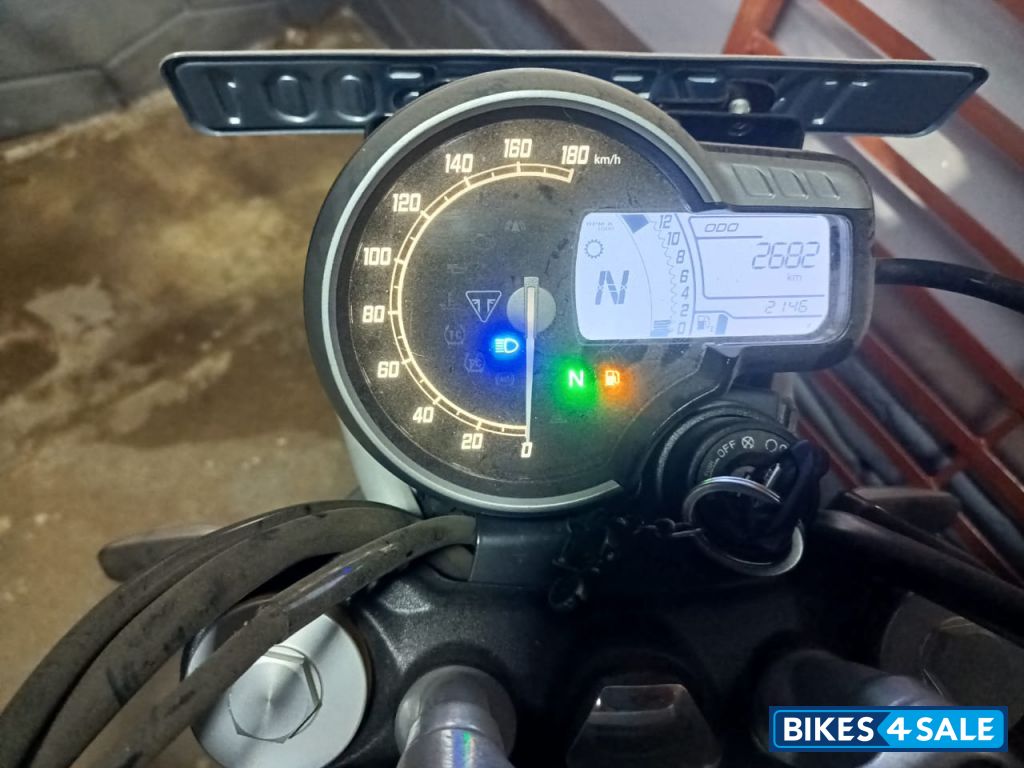 Triumph Scrambler 400 X