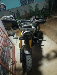 Triumph Scrambler 400 X