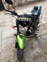 Green And Black Yamaha FZ