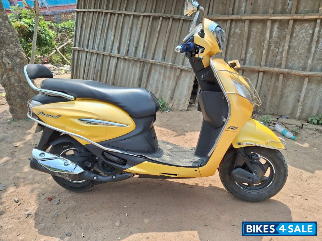 Yellow Hero Pleasure Plus XTec