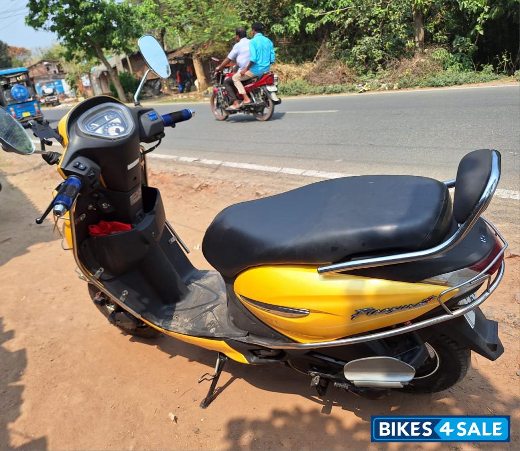 Yellow Hero Pleasure Plus XTec