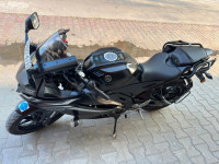 Dark Knight Yamaha R15 V4