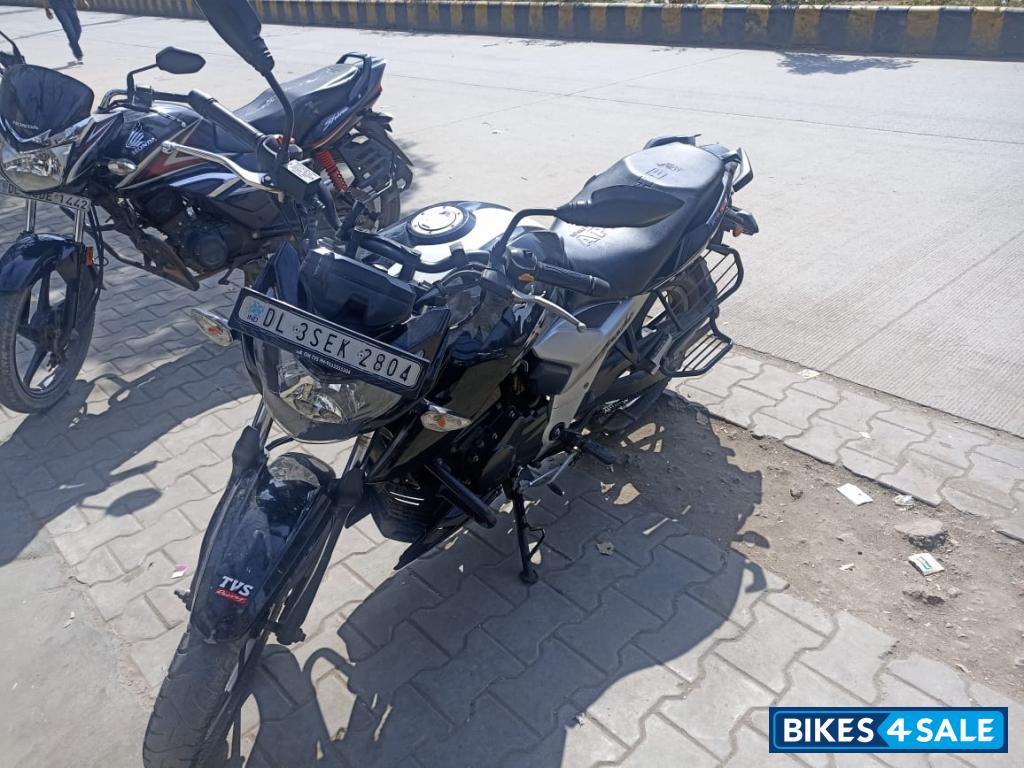 TVS Apache RTR 160 4V