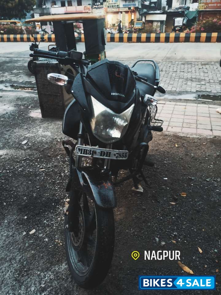 Black Honda Unicorn Dazzler