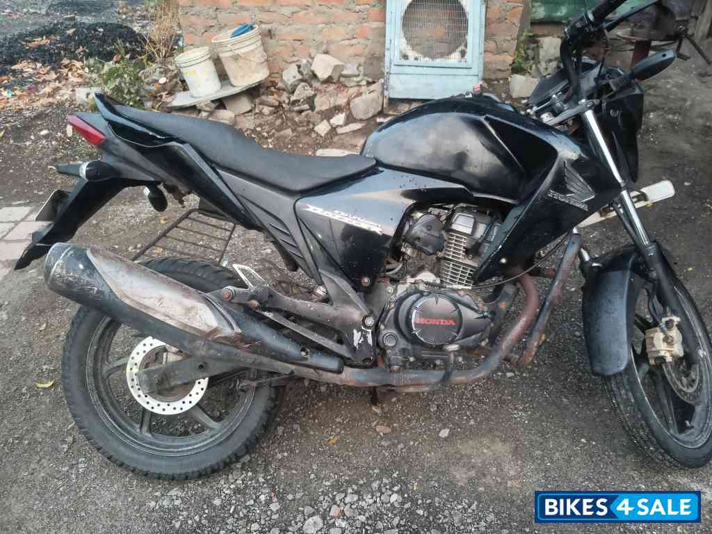 Black Honda Unicorn Dazzler