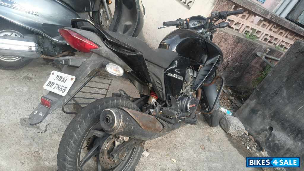 Black Honda Unicorn Dazzler