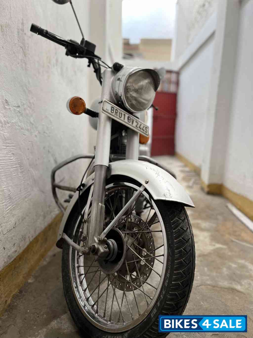 Silver Royal Enfield Classic 350