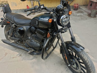 Yezdi Roadster Dual Tone