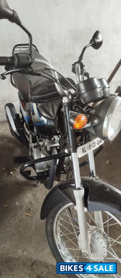 Bajaj CT 100