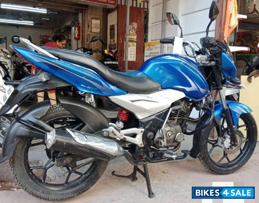 Bajaj Discover 125 ST