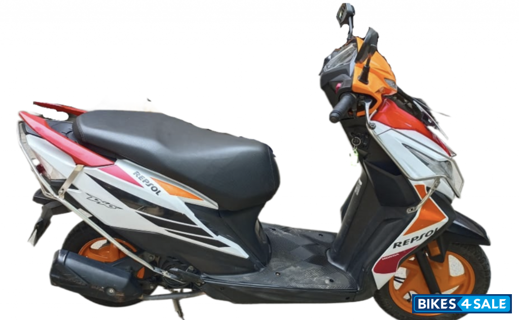 Honda Dio 125 Repsol Edition