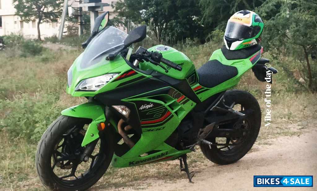 Kawasaki Ninja 300 BS6 2023