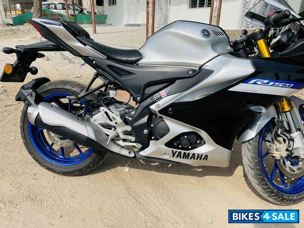 Yamaha YZF R1M