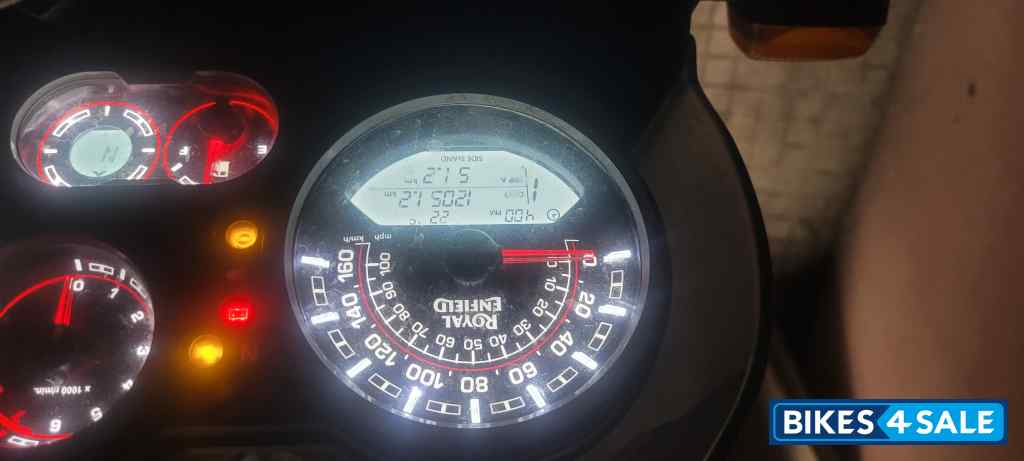 Black Royal Enfield Himalayan 2021