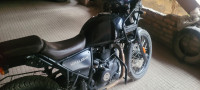 Black Royal Enfield Himalayan 2021